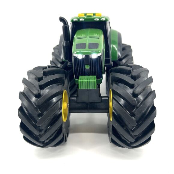 WORKING JOHN DEERE TOY TRACTOR & WAGON MODEL 46260 W/ LIGHTS & SOUNDS - Picture 11 of 16